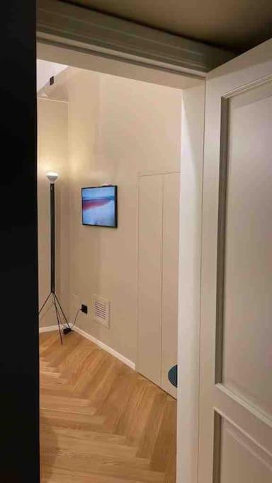 Meh Luxury Apartment City Centre باري المظهر الخارجي الصورة