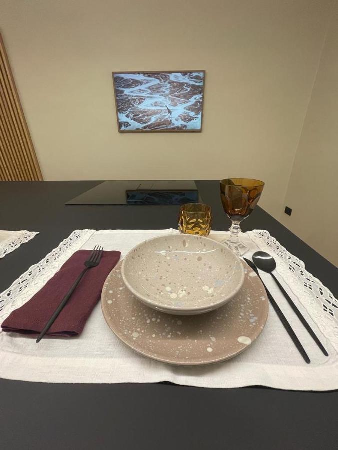 Meh Luxury Apartment City Centre باري المظهر الخارجي الصورة
