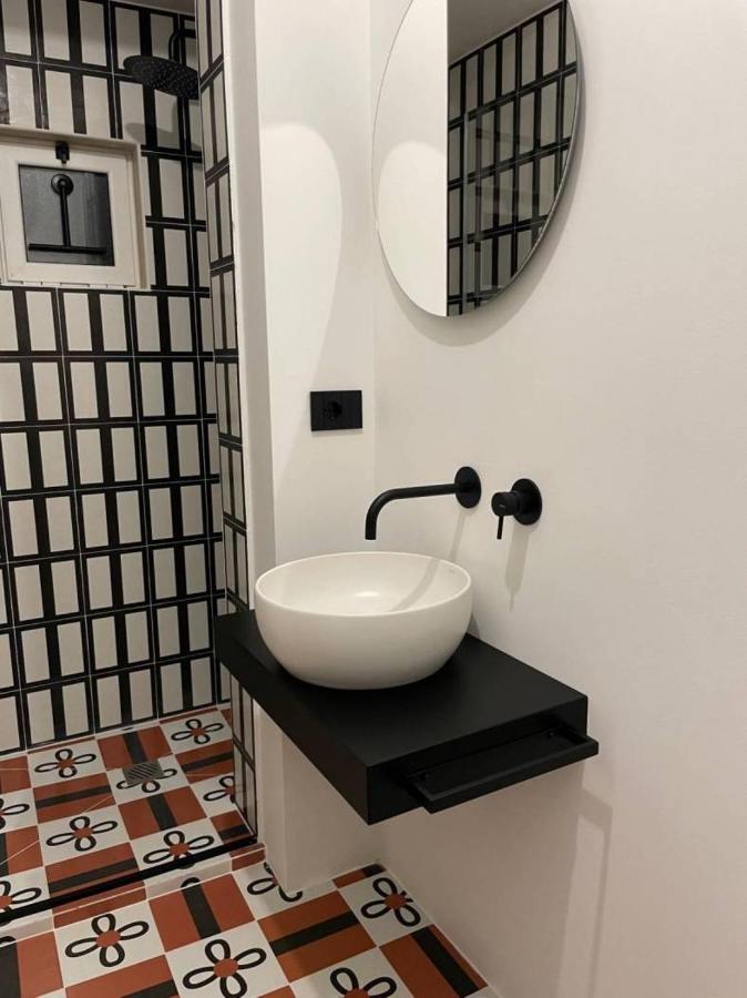 Meh Luxury Apartment City Centre باري المظهر الخارجي الصورة